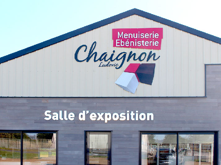 Enseigne et boutique réalisé par Guichard Pub
